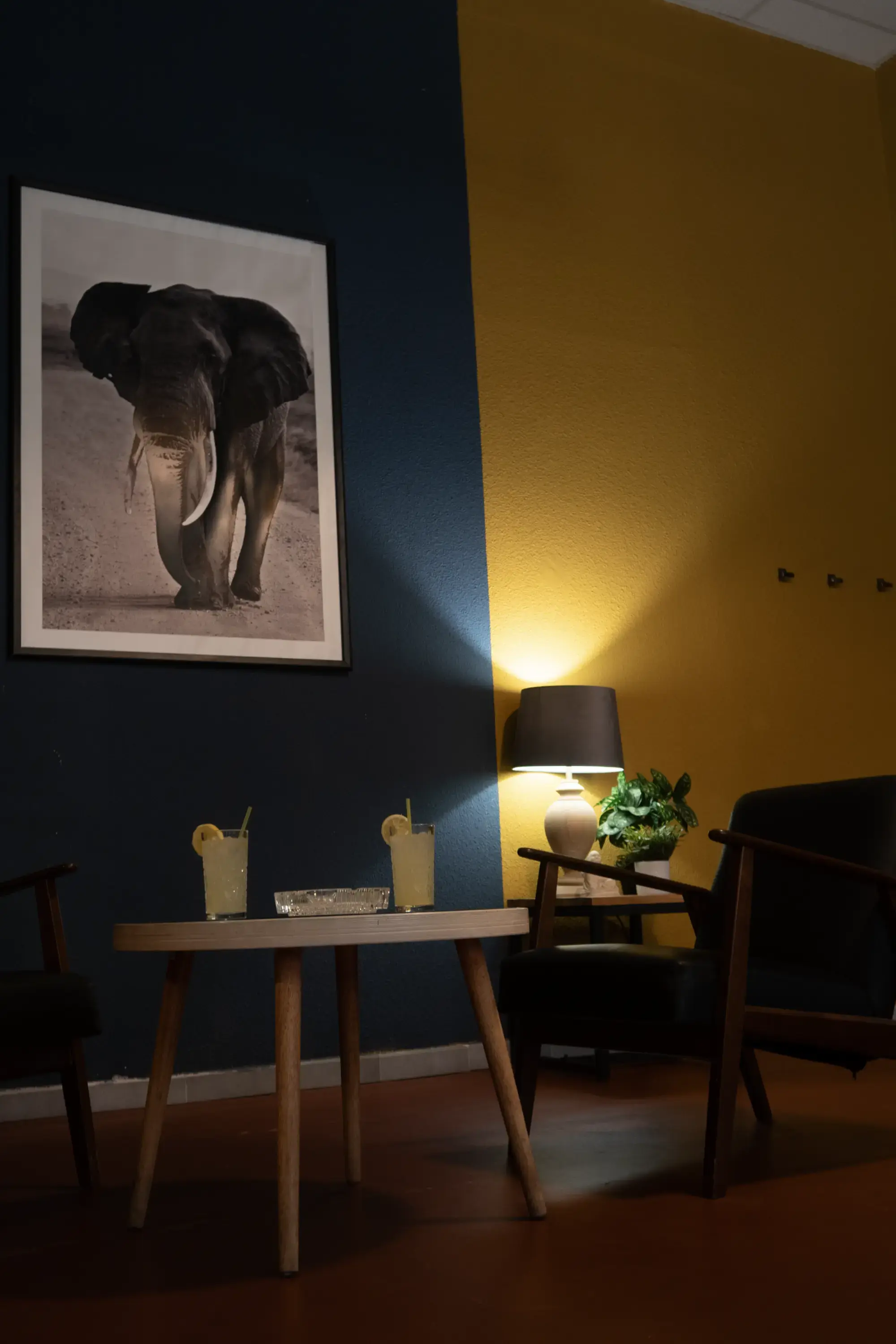Detalle de la decoración de una de las mesas del local